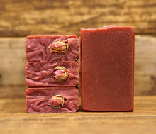 Load image into Gallery viewer, Rose Bud Soap