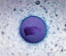 Load image into Gallery viewer, Bath Bomb - Lavender Moon